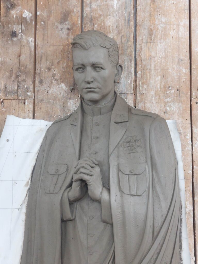 Płaskorzeźba Frelichowski - prace nad relikwiarium