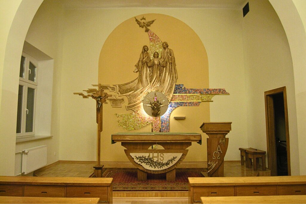 Congregation of the Sisters of St. Joseph in Krosno (Poland). The Holy Family Sculpture by Szczepaniak Art.