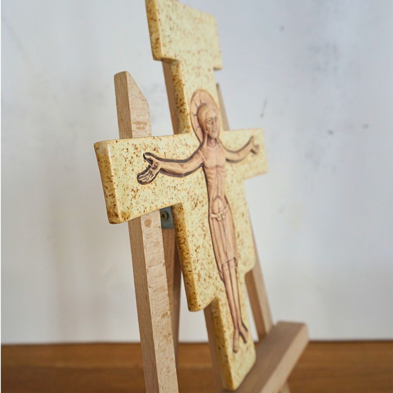 krzyz-ceramiczny-franciszkanski_bez_zblizeni krzyz-ceramiczny-franciszkanski_bez_zblizeni