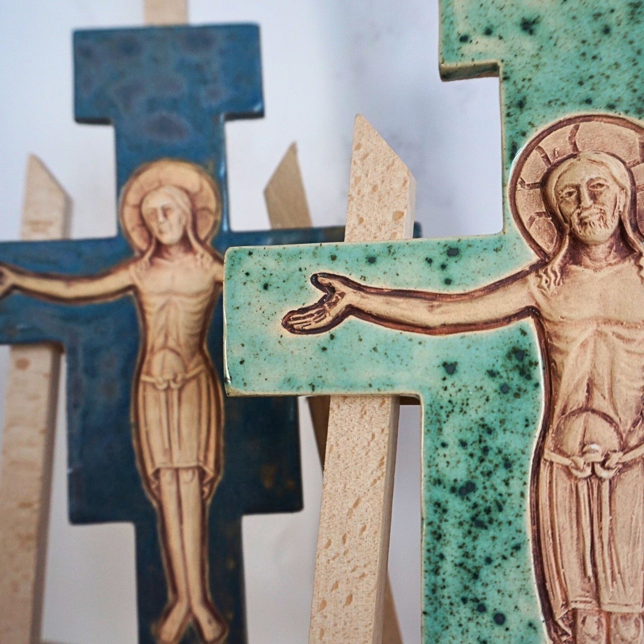 krzyz-ceramiczny-franciszkanski_niebieski-zielon krzyz-ceramiczny-franciszkanski_niebieski-zielon