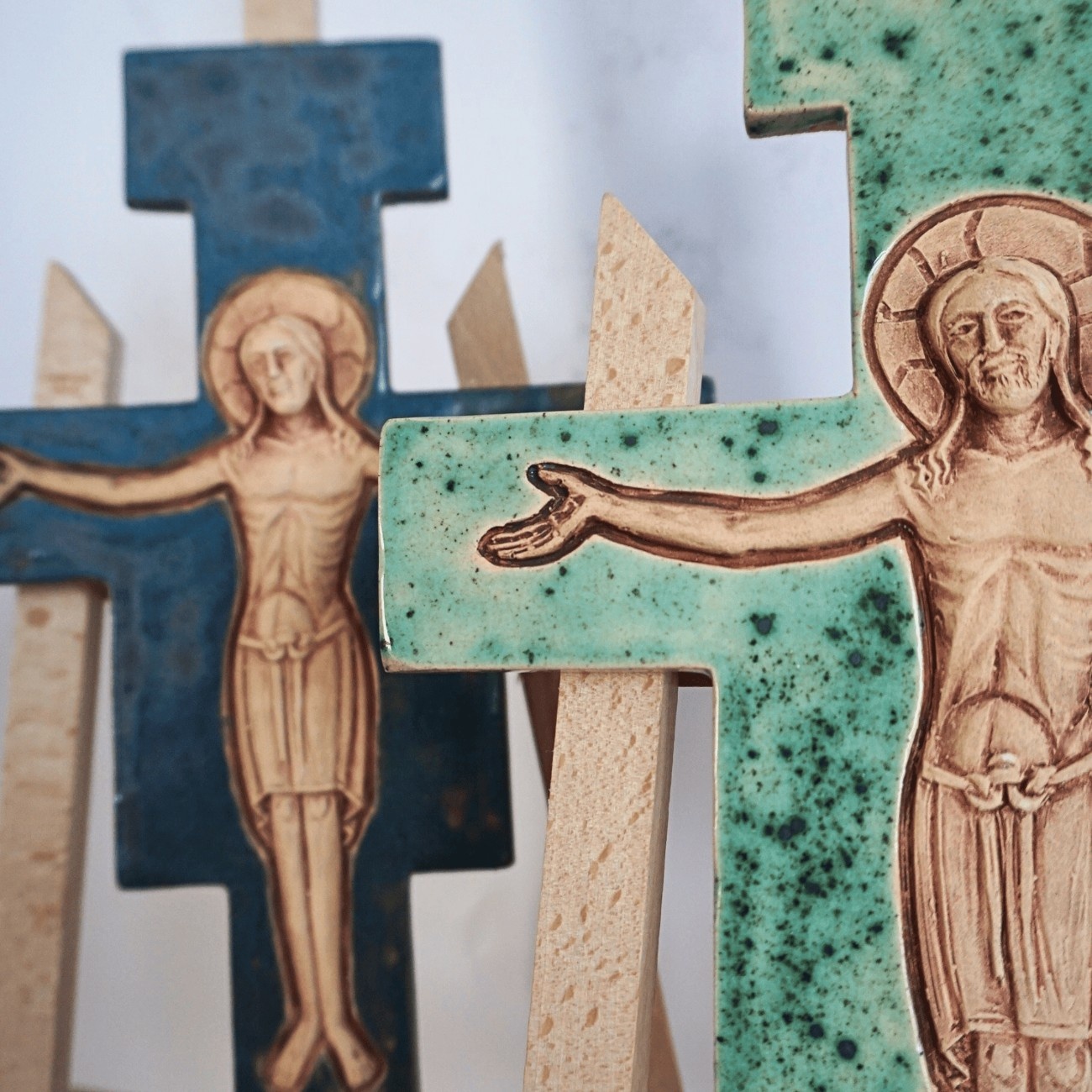 krzyz-ceramiczny-franciszkanski_niebieski-zielon krzyz-ceramiczny-franciszkanski_niebieski-zielon