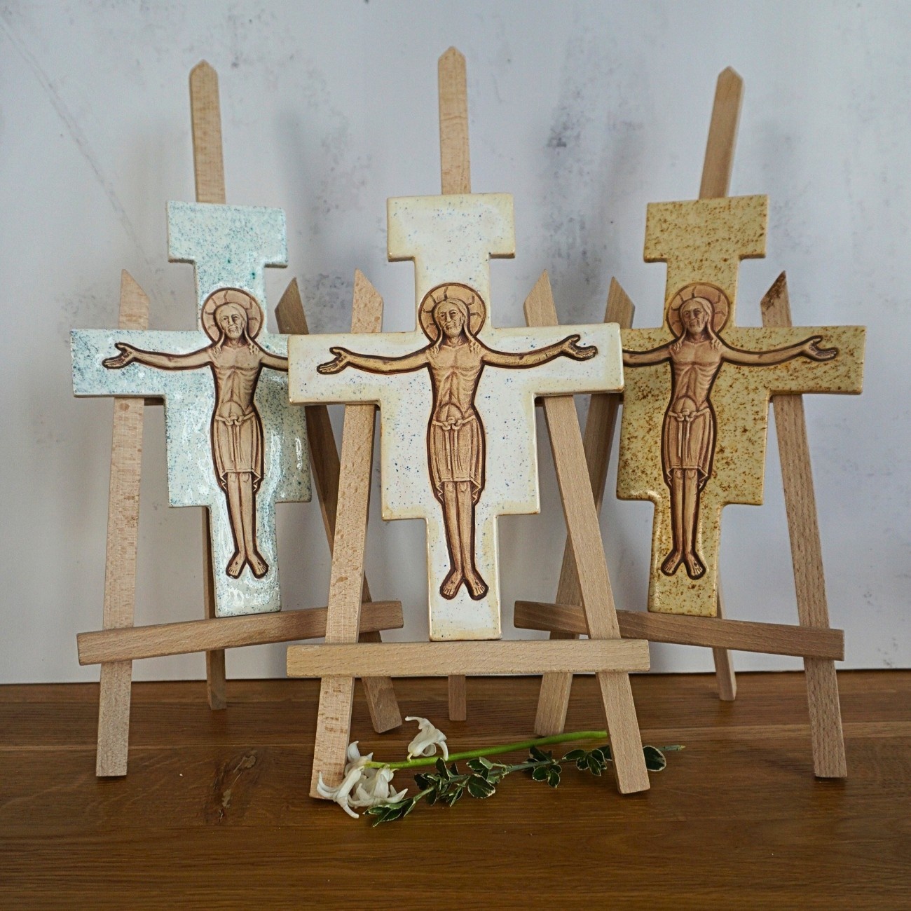 krzyz-ceramiczny-franciszkanski_zestaw-jasn krzyz-ceramiczny-franciszkanski_zestaw-jasn