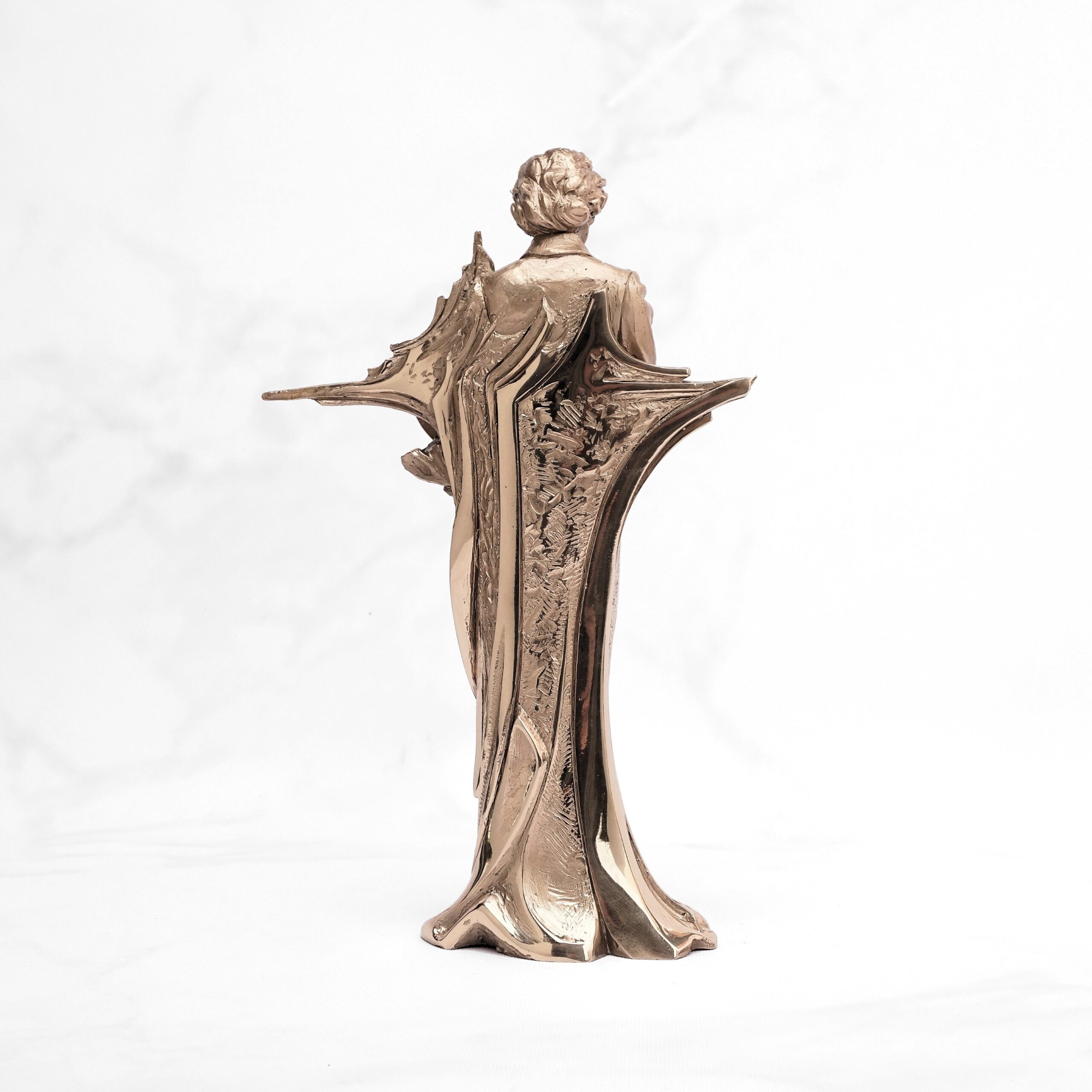 relikwiarz-Beretta-Molla_postac-z-tylu-scaled relikwiarz-Beretta-Molla_postac-z-tylu-scaled