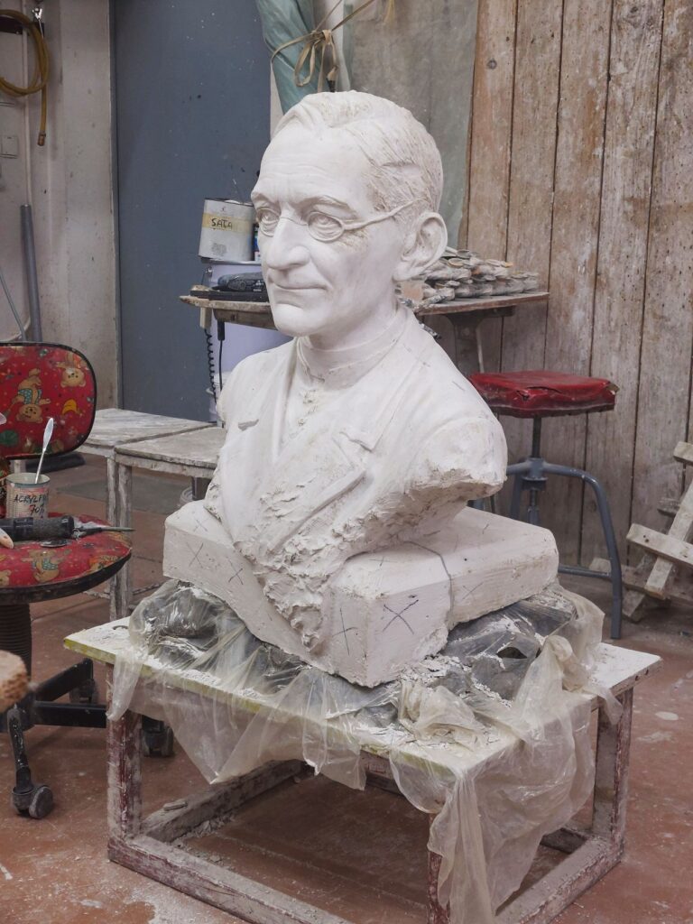 Ojciec Leon Dehon model gipsowy